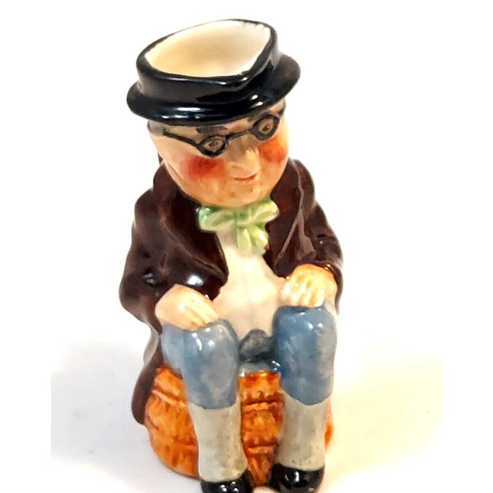 TOBY JUG ARTONE ENGLAND 3 ¼” HANDPAINTED.  MR PICKWICK FINE PORCELAIN HIGH GLAZ